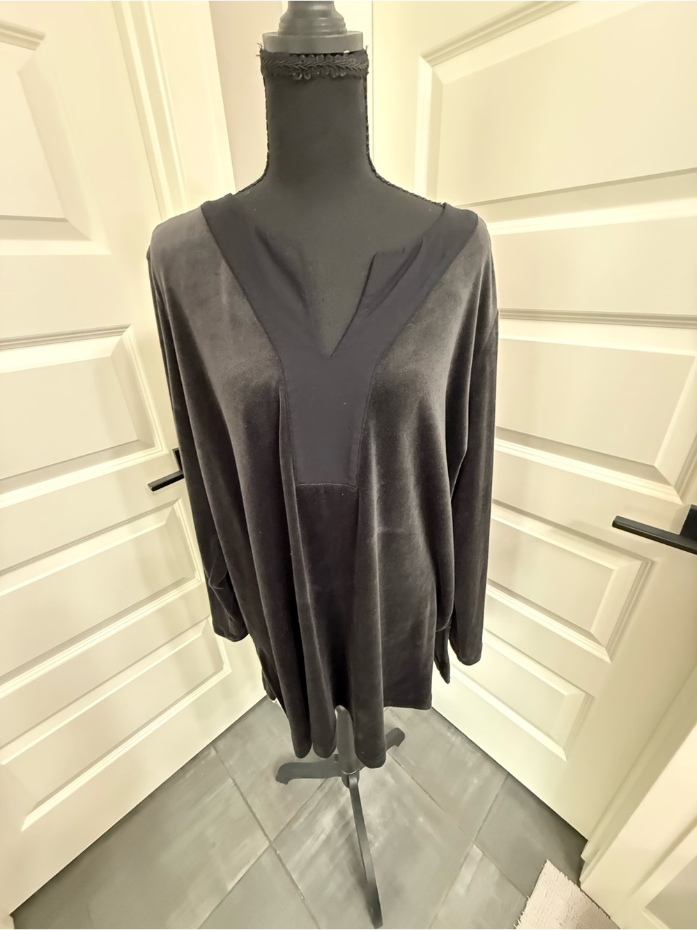 J. Jill Black Velvet V-Neck Long Sleeve Tunic XL Tall